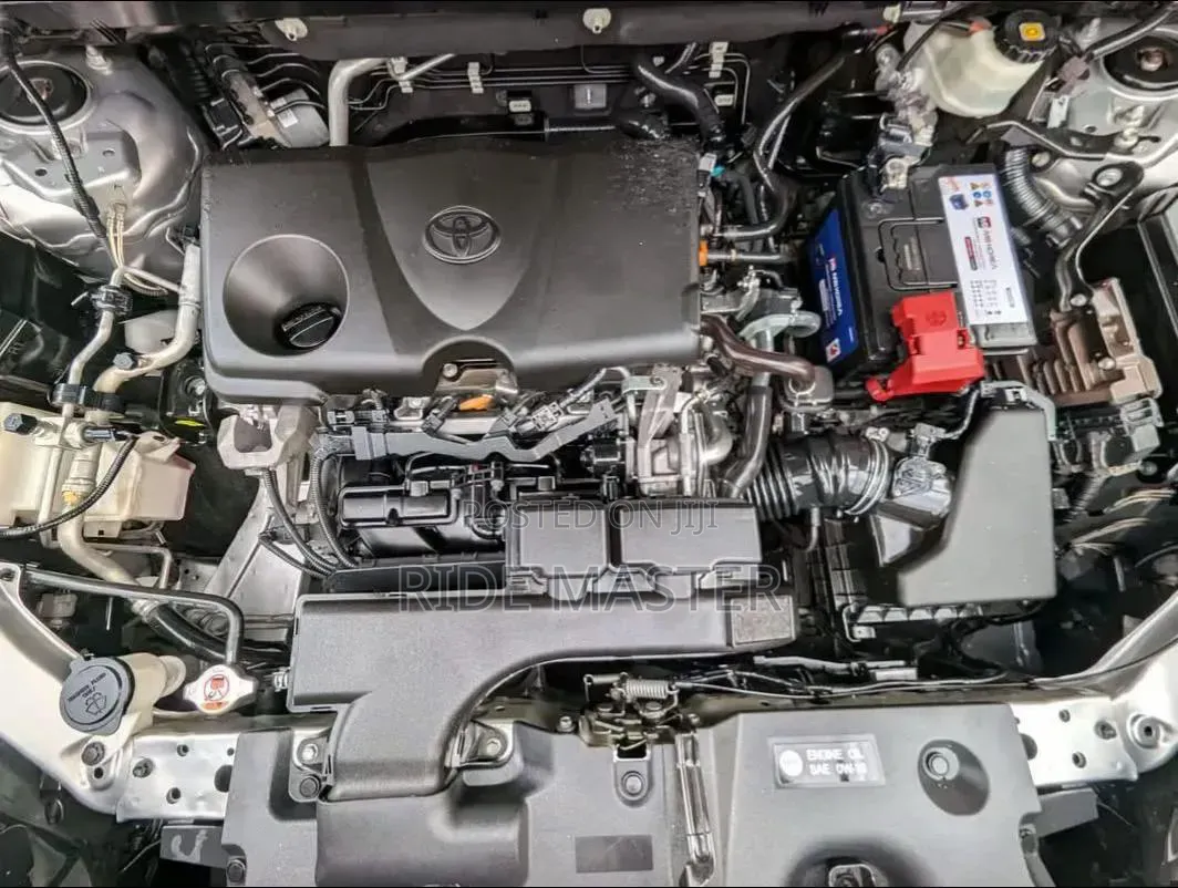 Toyota RAV4 XLE AWD 2020 Silver