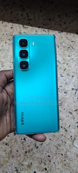 Infinix Hot 60 Pro+ 128 GB White