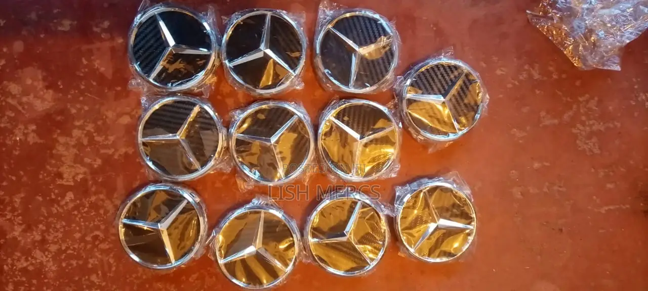 Mercedes Centre Caps