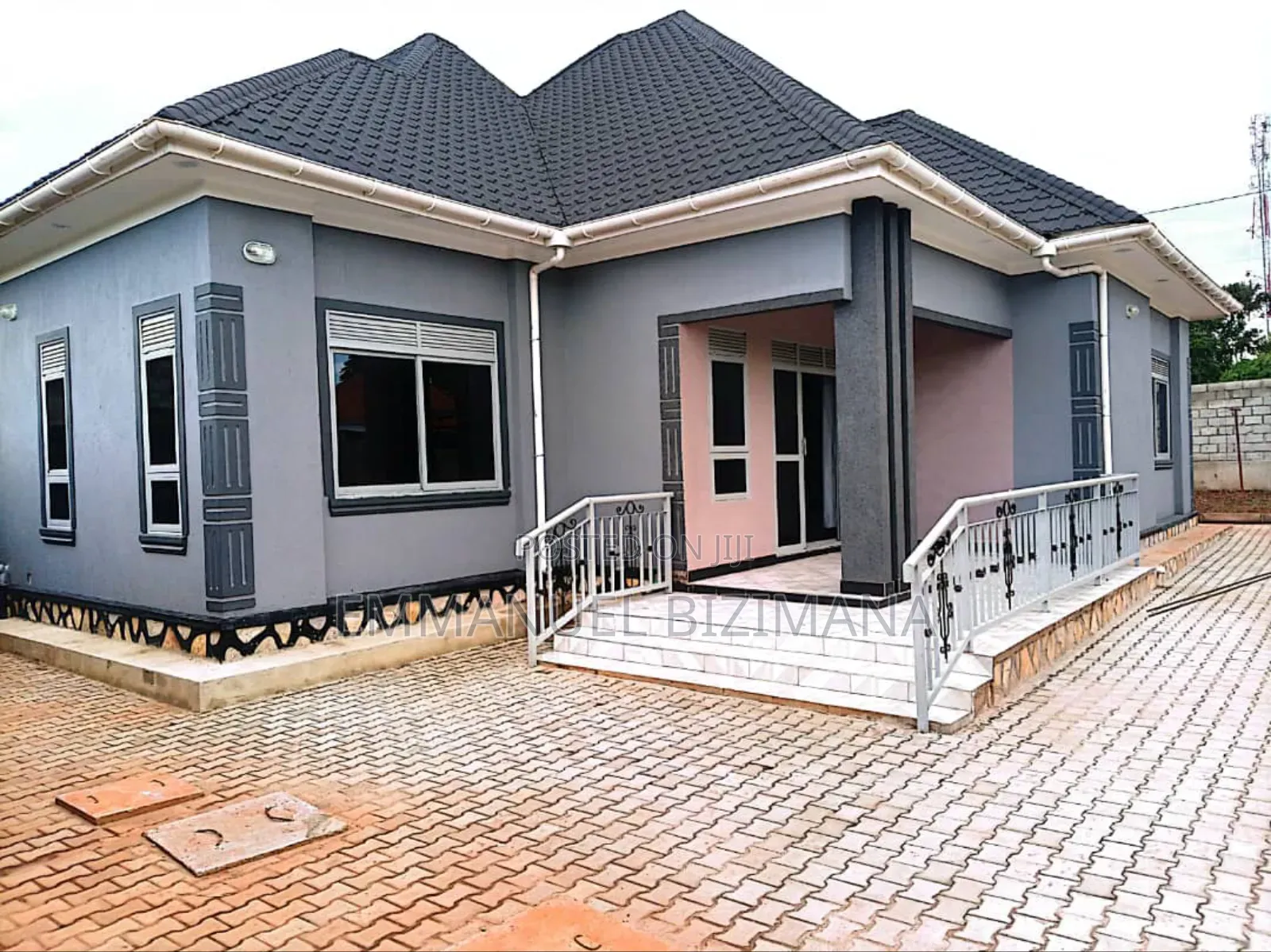 Furnished 3bdrm Bungalow in Kitende, Central Division for sale