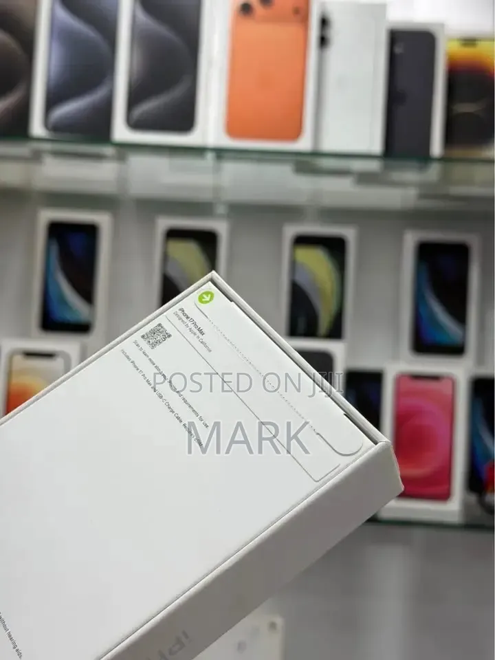 New Apple iPhone 17 Pro Max 256 GB Silver