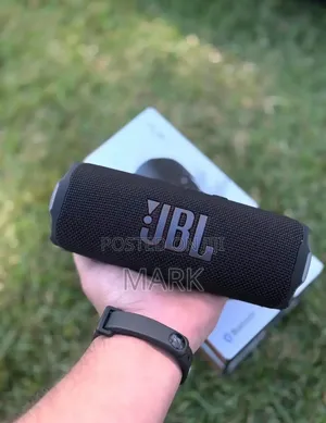 Flip 5 JBL Quality Sounds Bluetooth Speaker