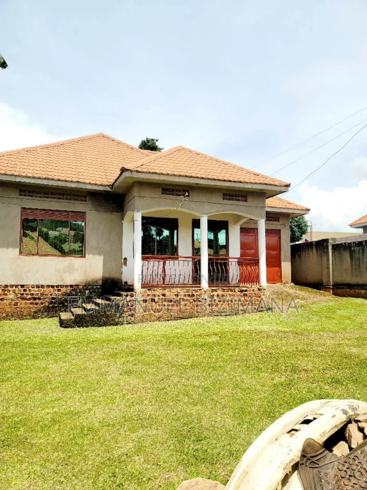 Furnished 3bdrm Bungalow in Kitende, Central Division for sale