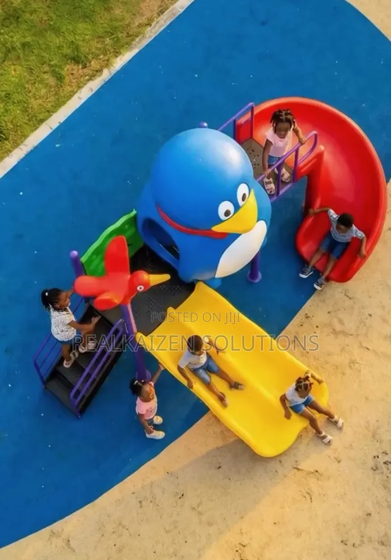 Outdoor Penguin Playhouse Multi Slide Playground Equipment Set