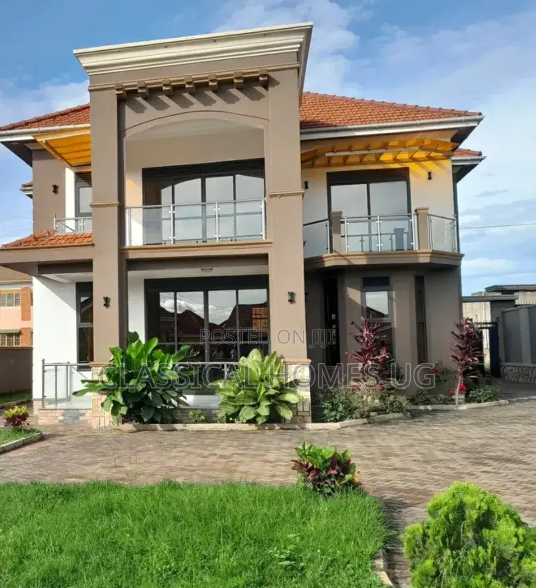 5bdrm Duplex in Kigo, Central Division for rent
