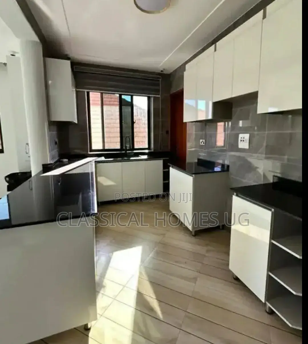 3bdrm Apartment in Lubowa Entebbe Road, Central Division for rent