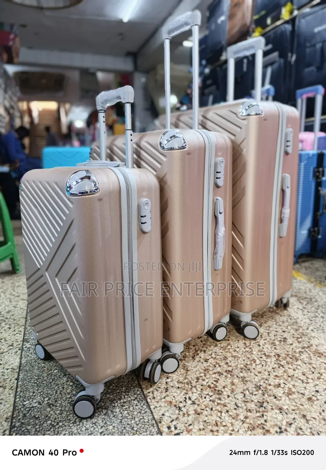 Quality Plastic Suitcases Full Set. 3pcs in Set