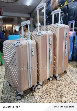 Executive Plastic Suitcases Full Set. 3pcs