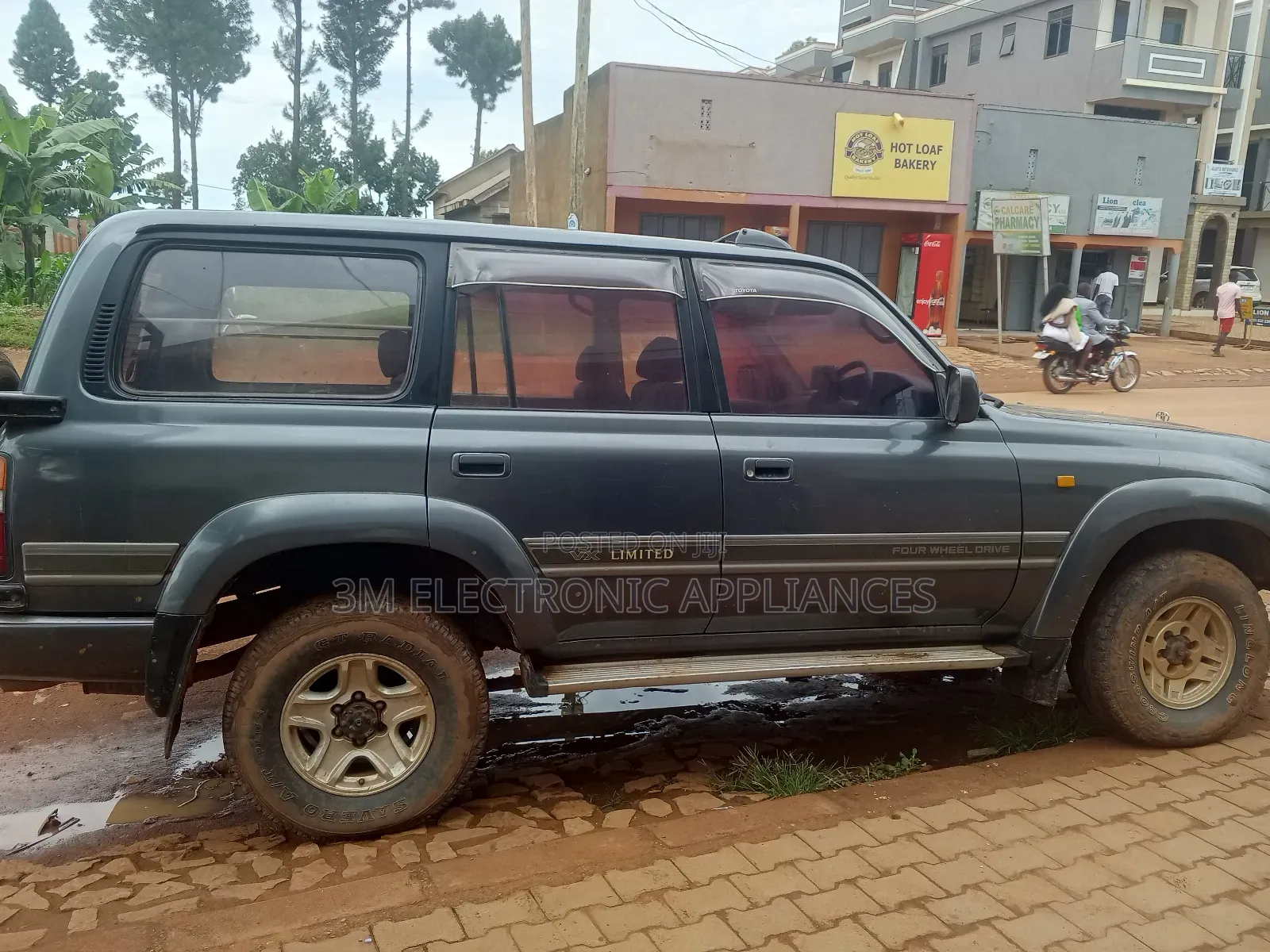 Toyota Land Cruiser 1998 Green