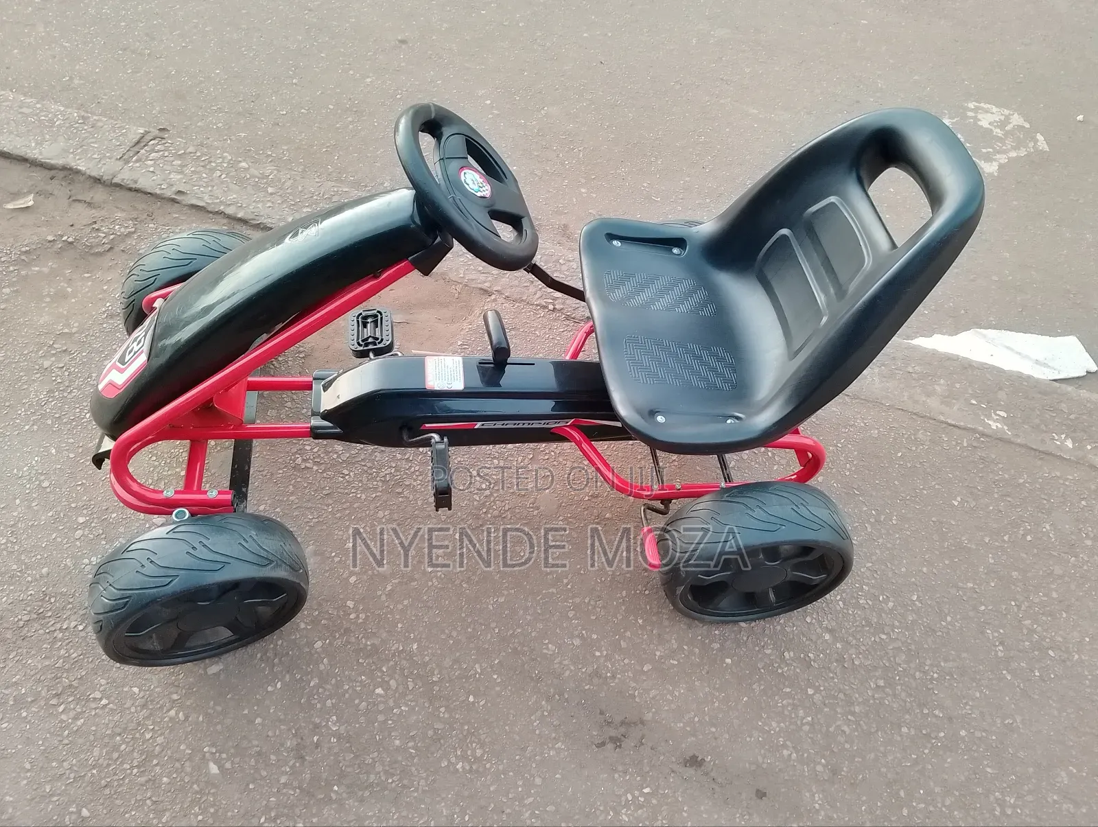 Sports 28 Black Gokart
