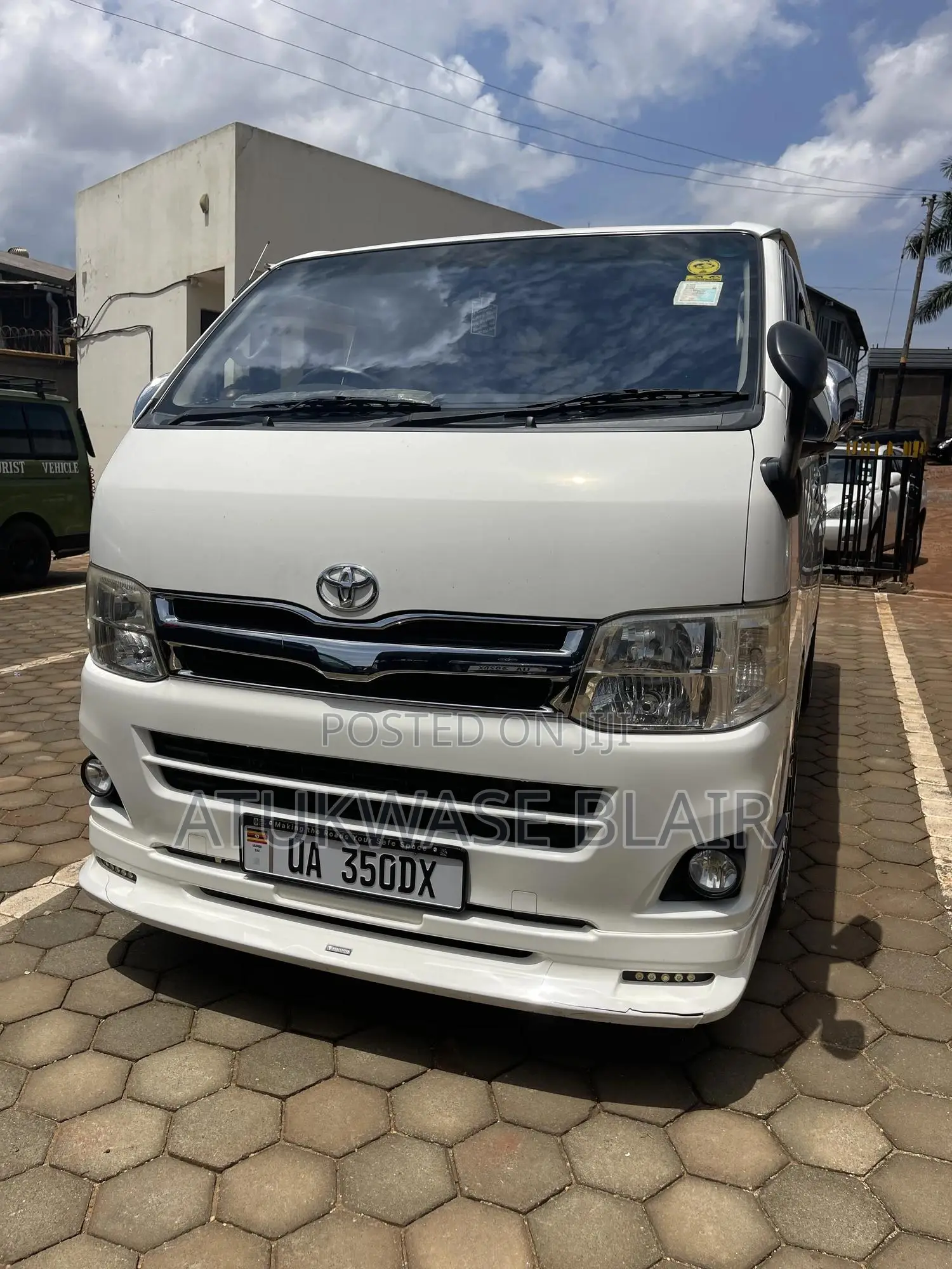 Toyota HiAce 2012 White