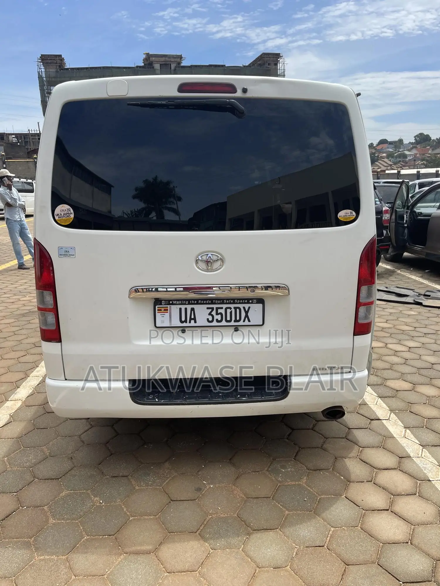 Toyota HiAce 2012 White