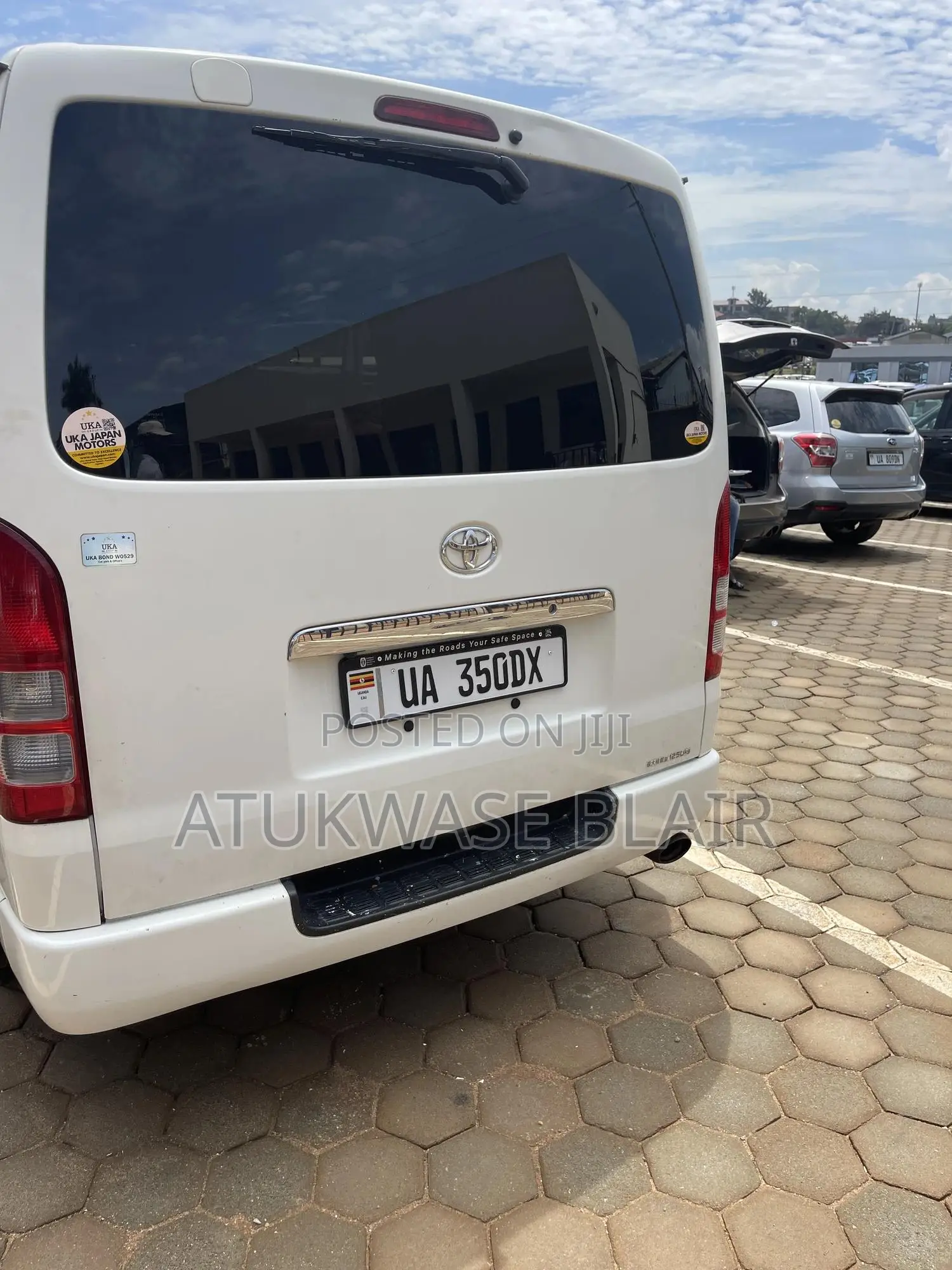 Toyota HiAce 2012 White