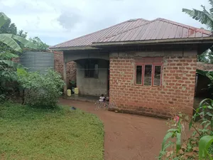 4bdrm Townhouse/Terrace in Wakiso / Wakiso for sale