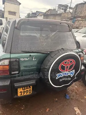 Toyota RAV4 2001 Green