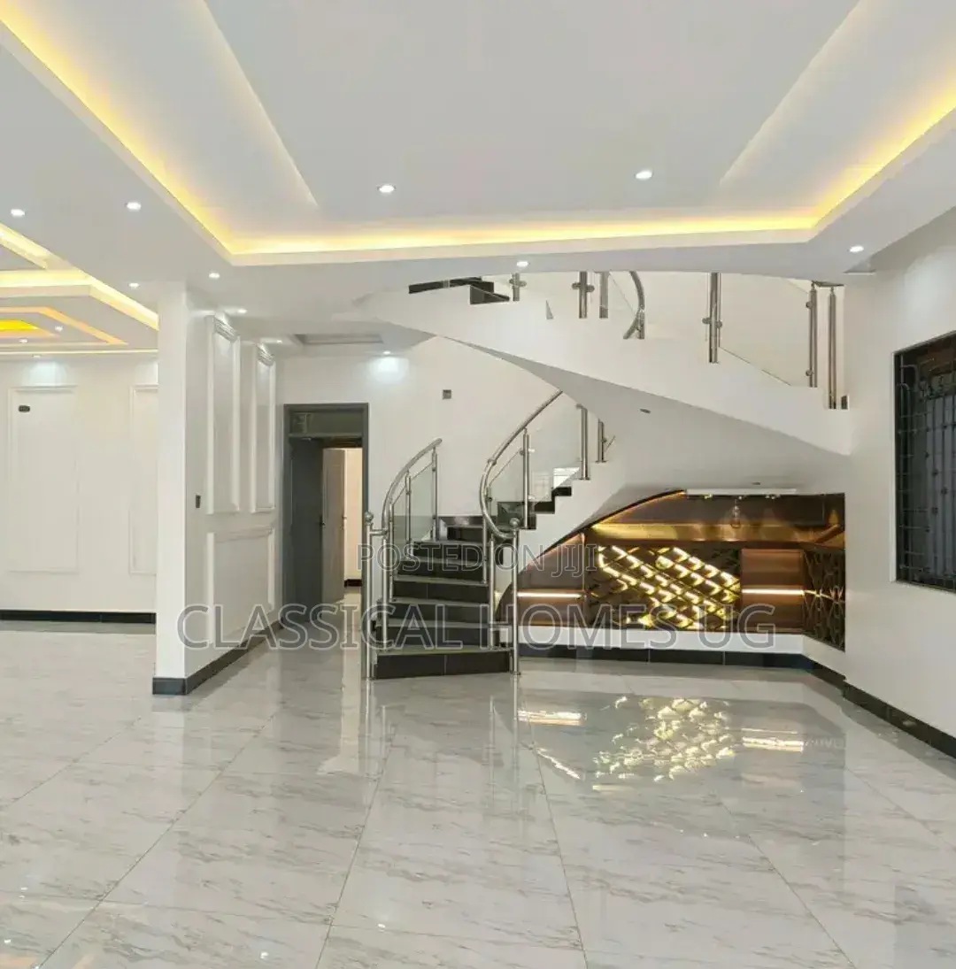 5bdrm Duplex in Kigo Road, Central Division for rent