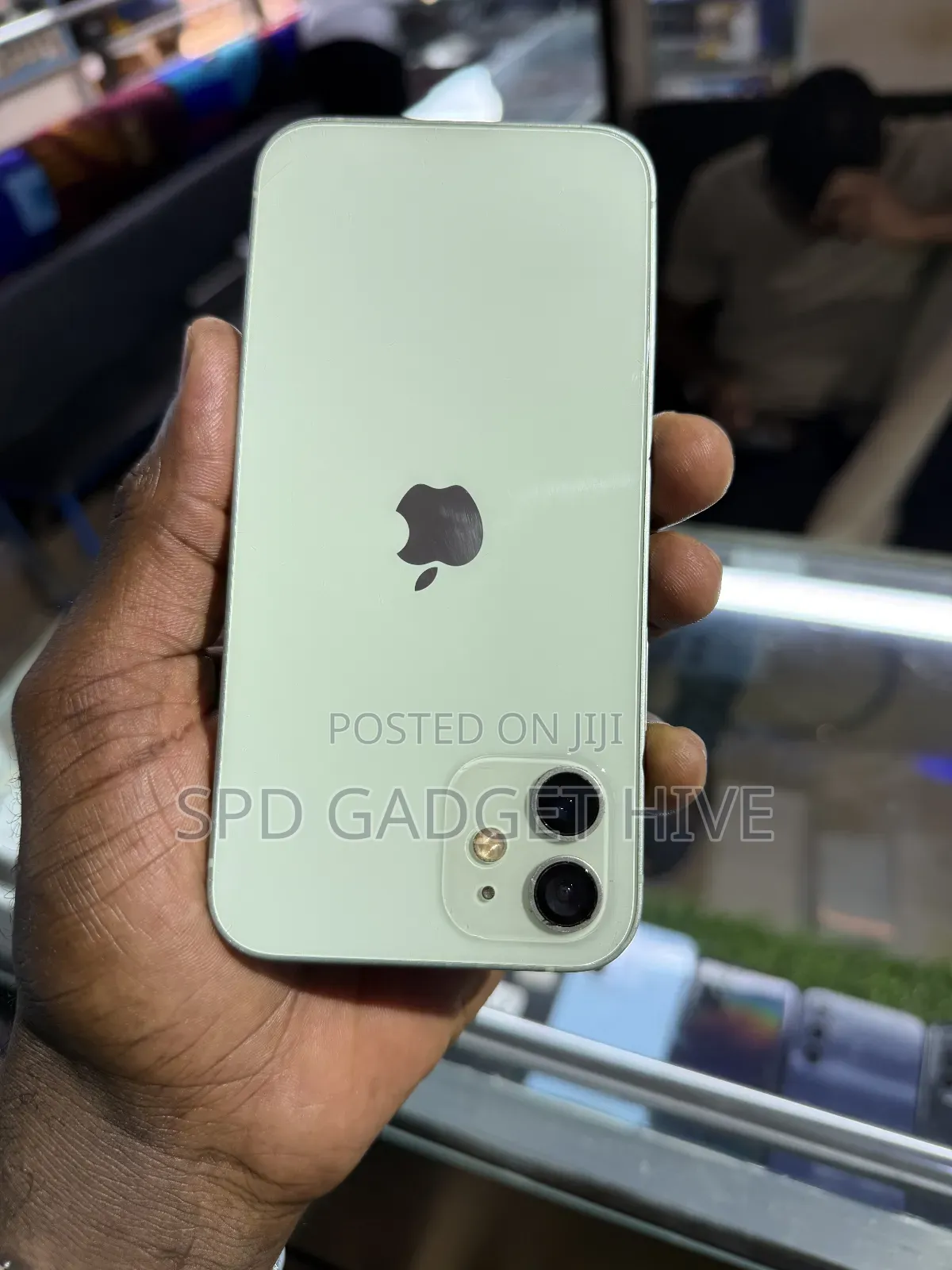 Apple iPhone 12 64 GB