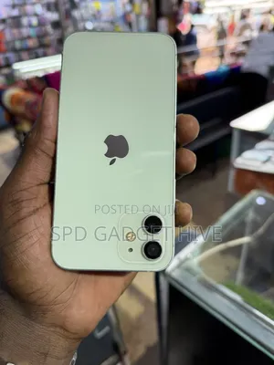 Apple iPhone 12 64 GB
