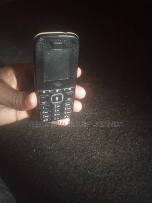 Itel it7100 Black