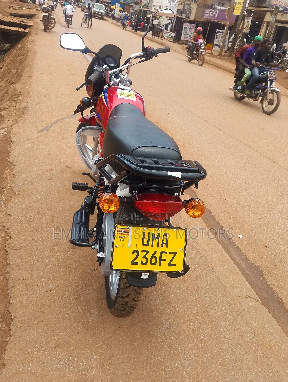 New Bajaj Boxer 125 2025 Red