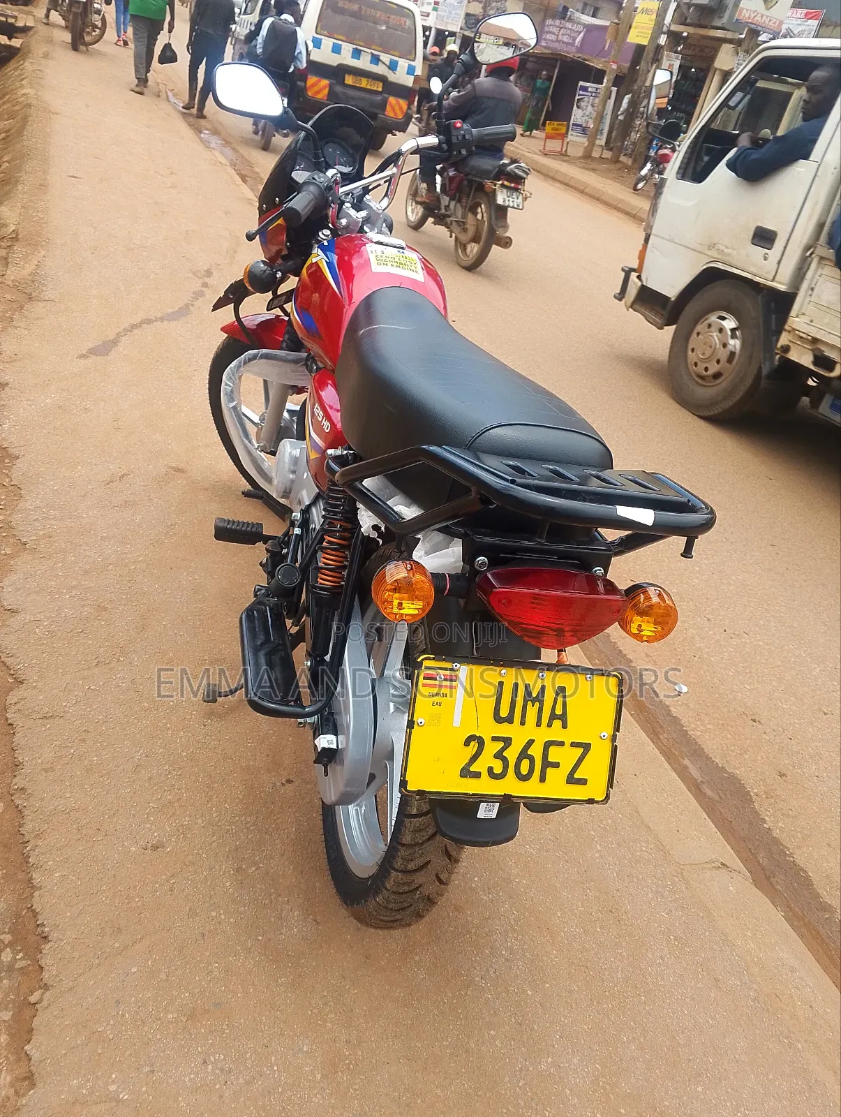 New Bajaj Boxer 125 2025 Red