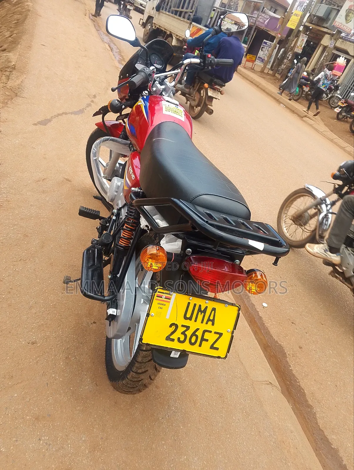 New Bajaj Boxer 125 2025 Red