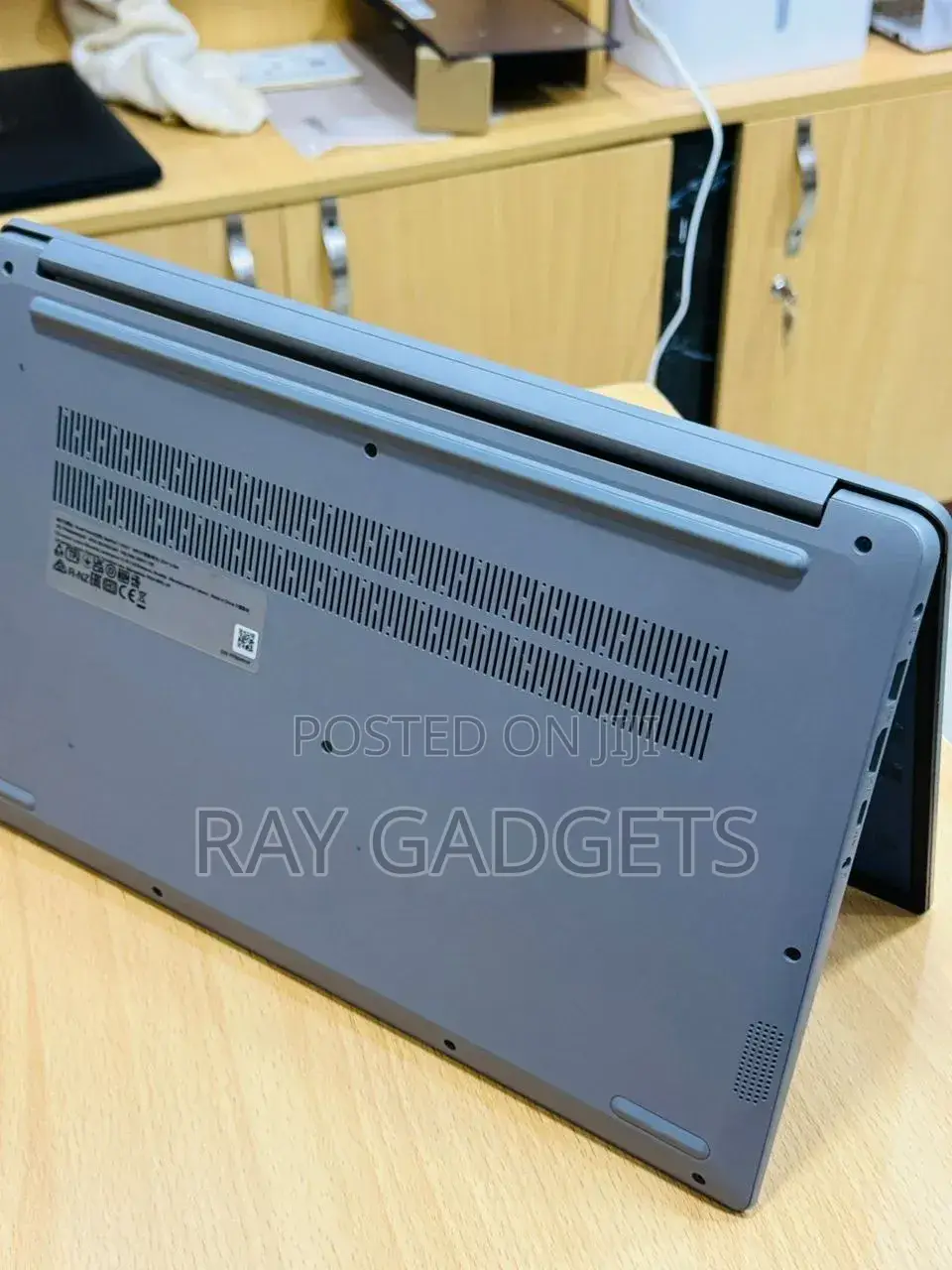 New Laptop Lenovo IdeaPad Z380 8GB Intel Core i5 SSD 256GB