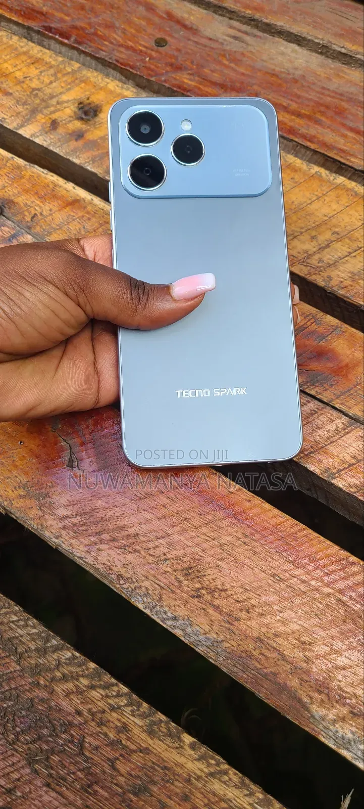 Tecno Spark 40 256 GB Green