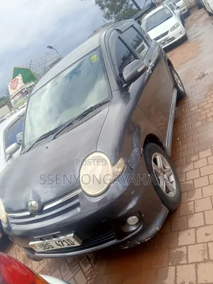 Toyota Sienta 2008 Gray