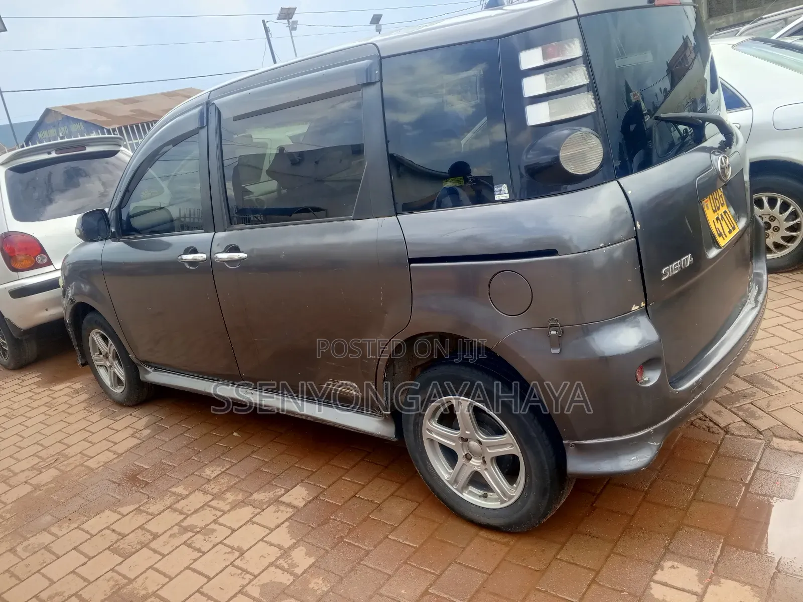 Toyota Sienta 2008 Gray
