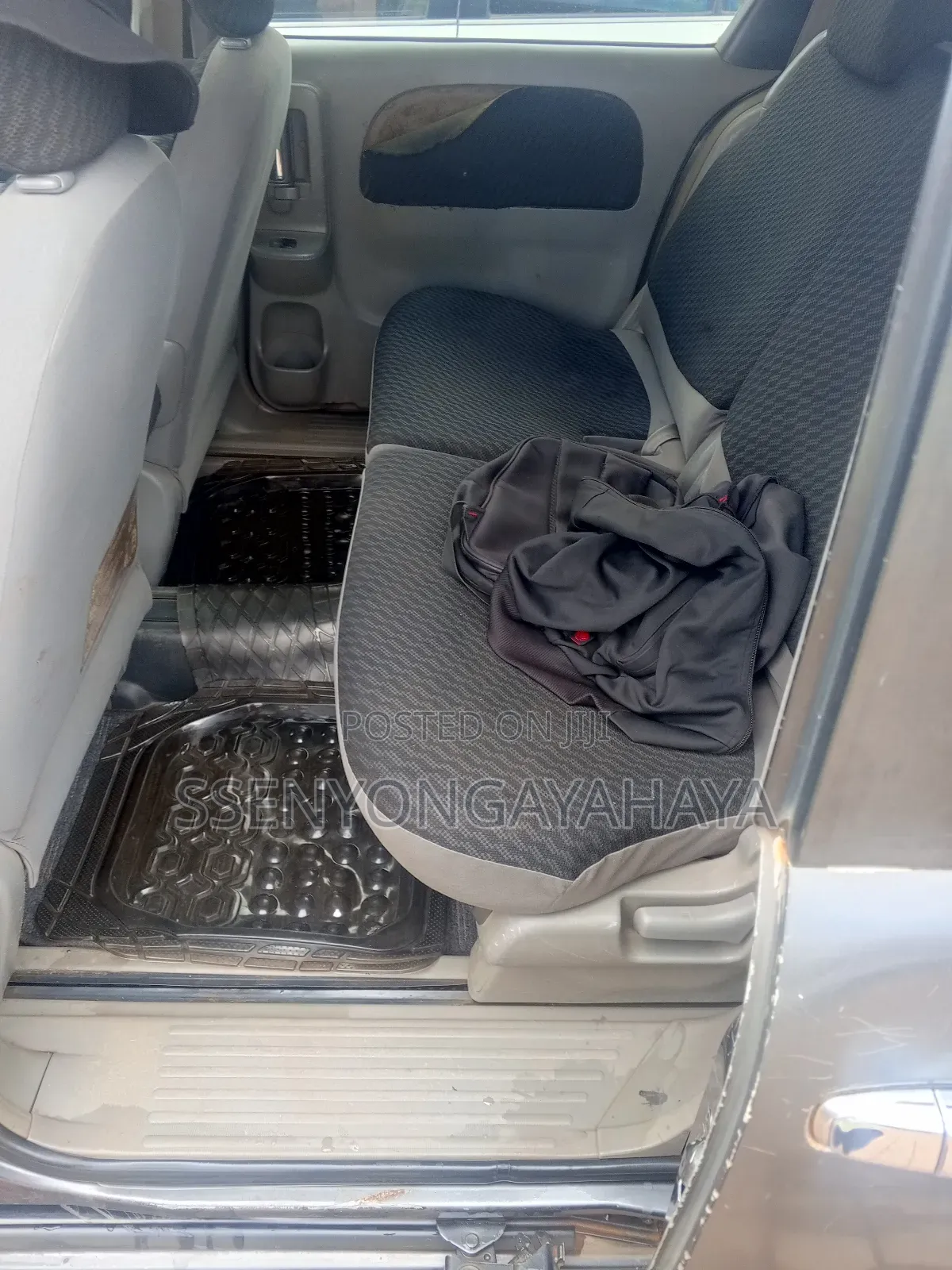 Toyota Sienta 2008 Gray