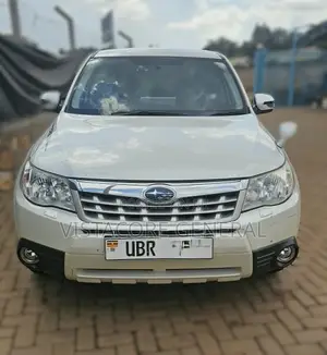 Subaru Forester 2011 White