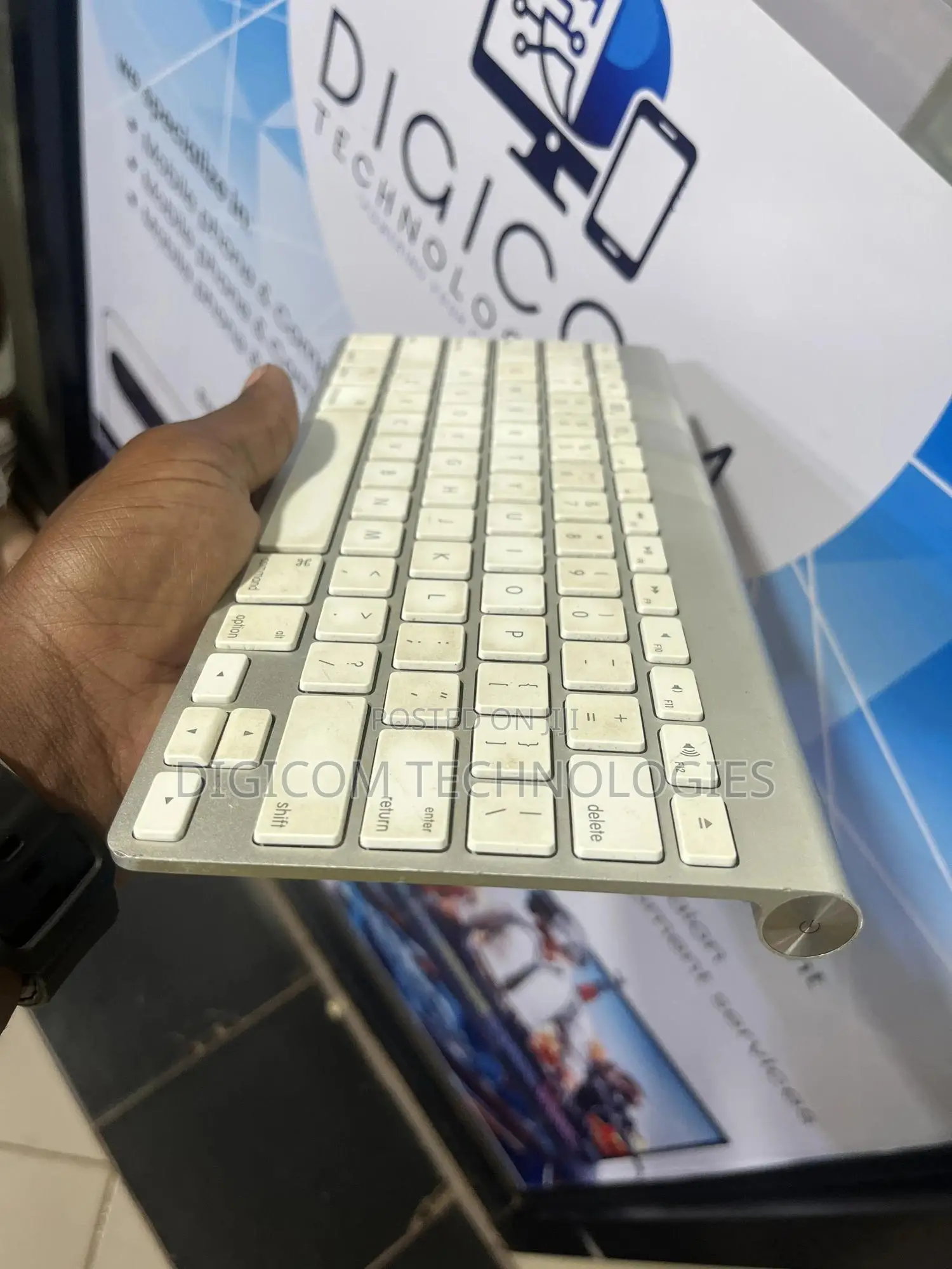 Apple Magic Keyboard 1