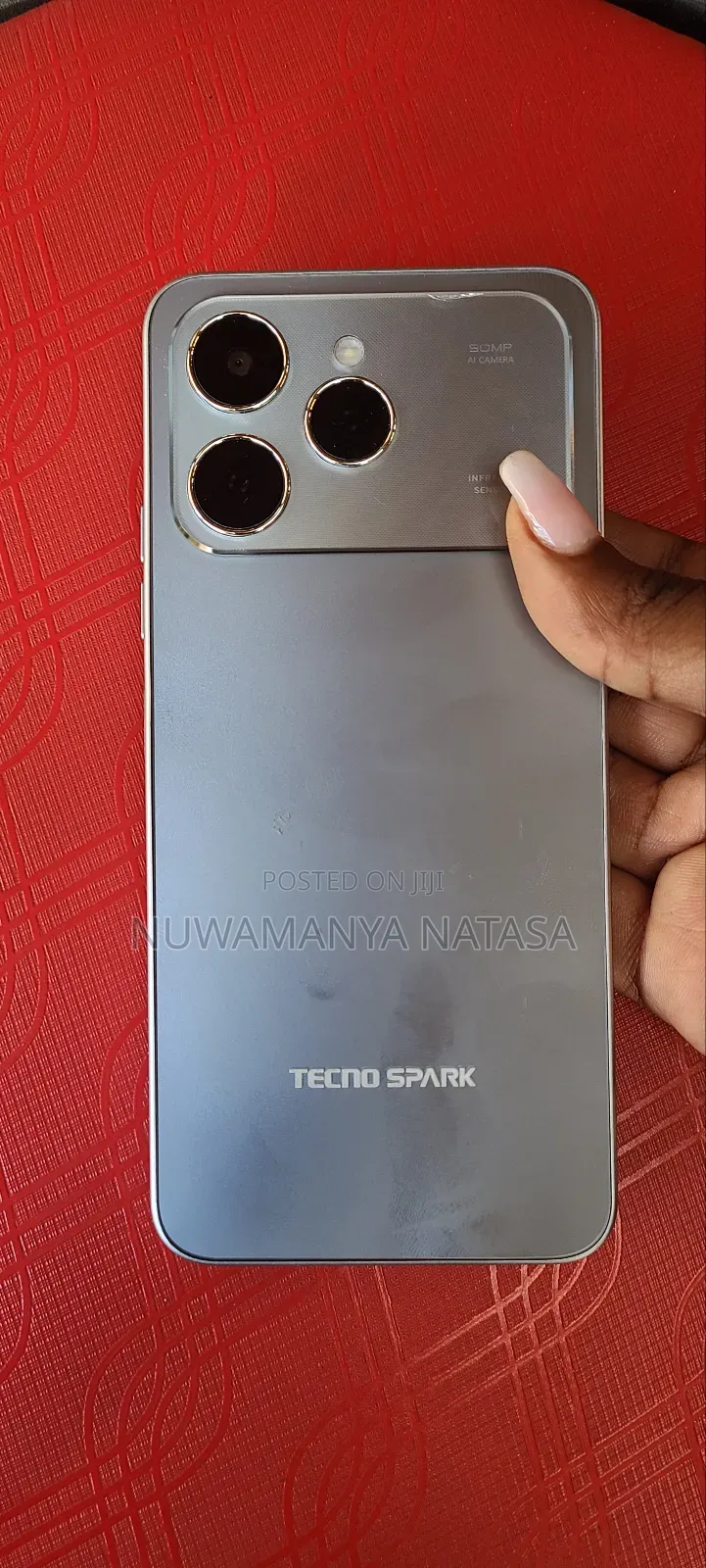 Tecno Spark 40 128 GB Black