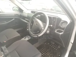 Toyota Succeed 2012 Silver