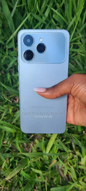 Tecno Spark 40 128 GB Gold