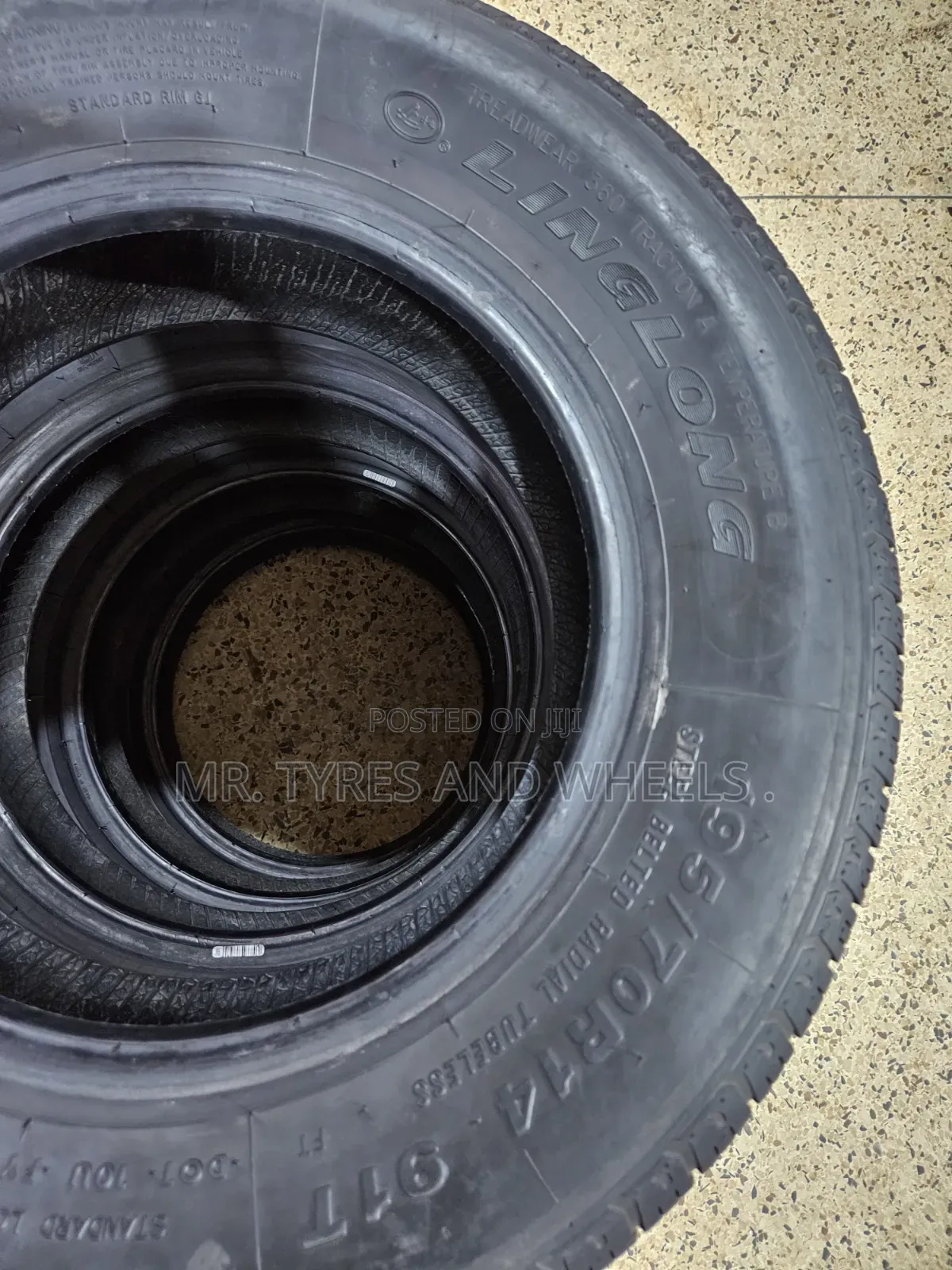 195 70 R14 Linglong Used One Week Only Cam N Upgrade Ur Car Tires.