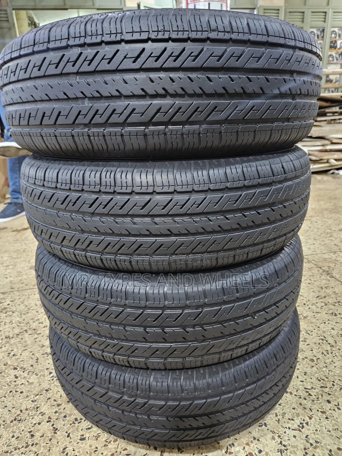 195 70 R14 Linglong Used One Week Only Cam N Upgrade Ur Car Tires.