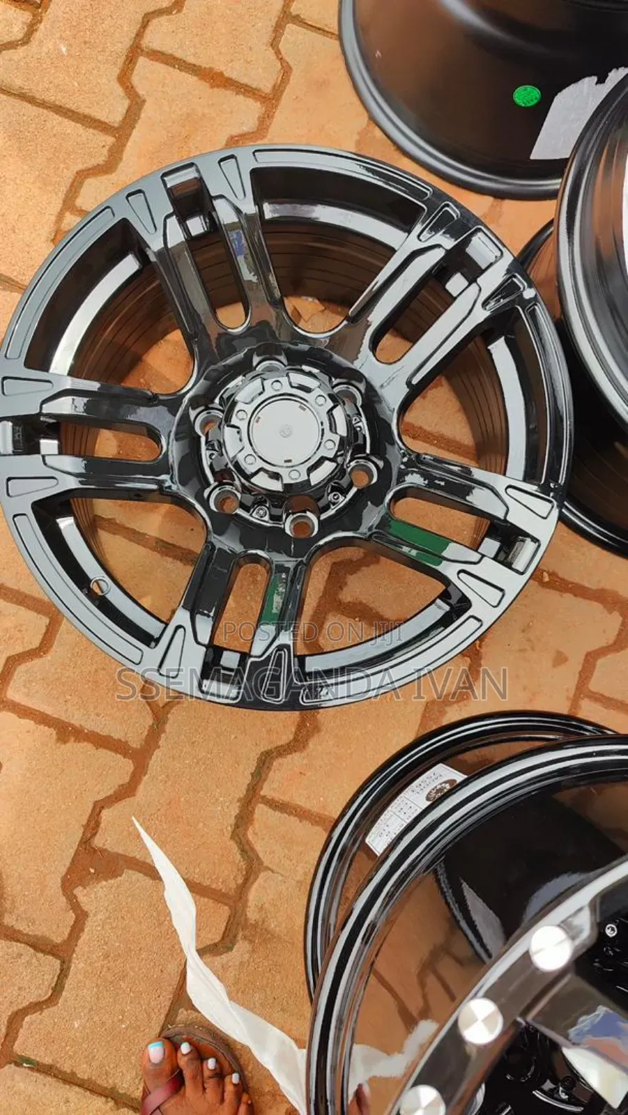 Black Off Set Rims for Landcruiser 2 6 Holes Rim 16