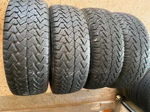 235 65 R17 Petrol Max Used but Still in Good Condition Cam We Upgrade