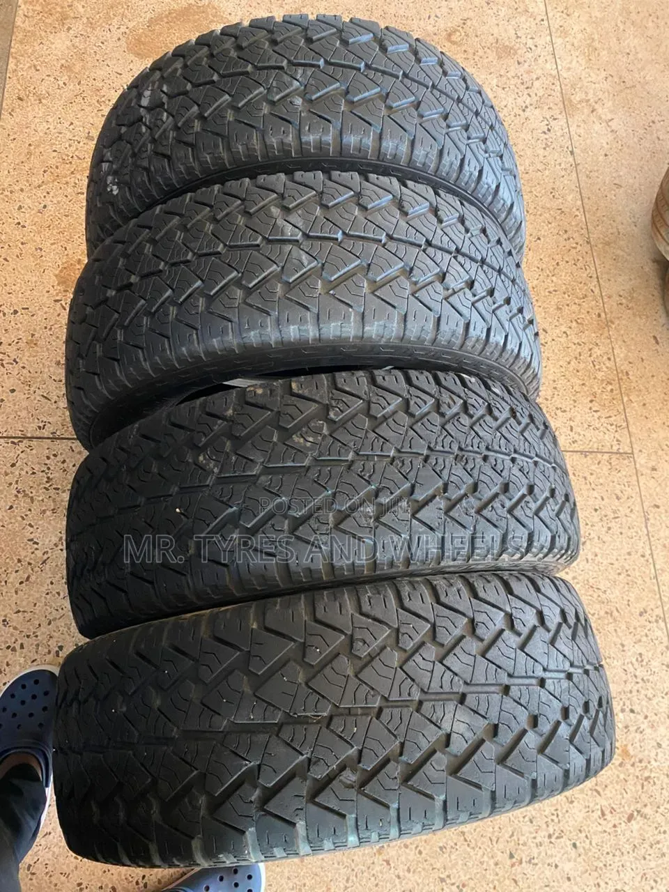 235 65 R17 Petrol Max Used but Still in Good Condition Cam We Upgrade