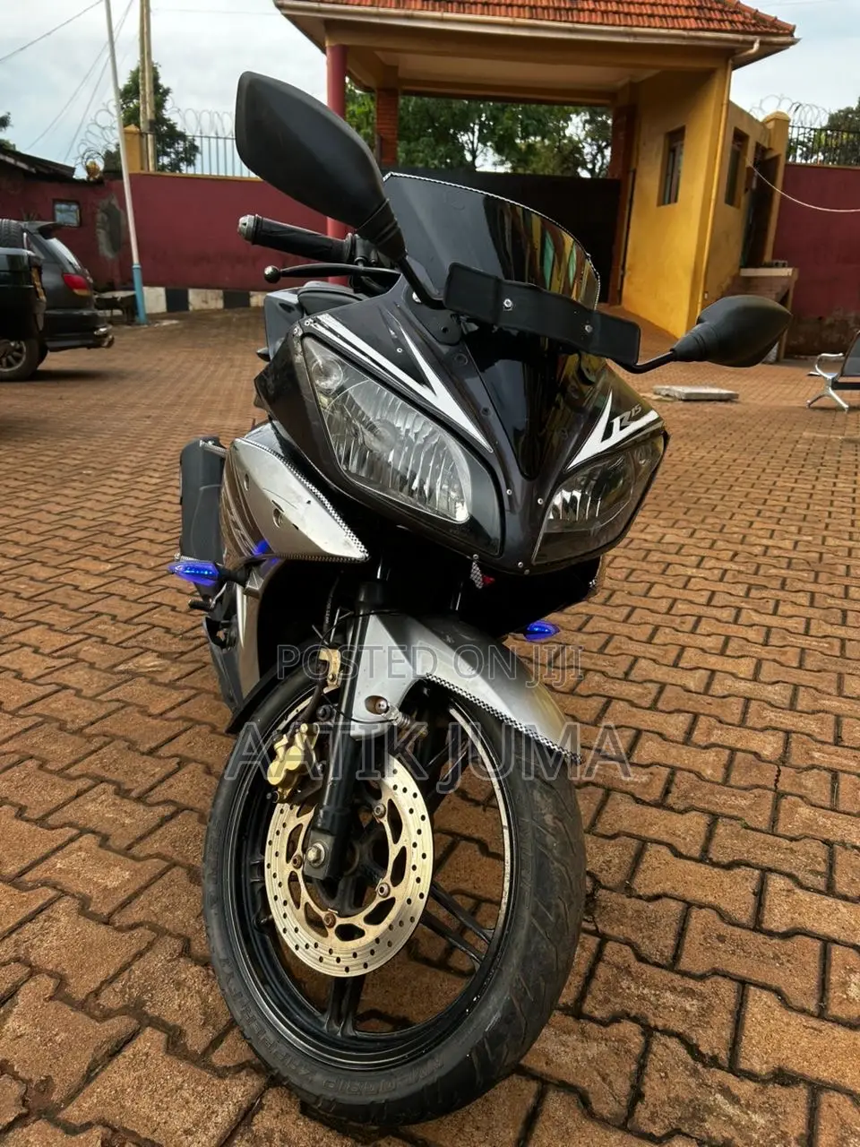 Yamaha 2023 Black