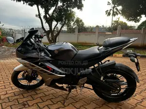Yamaha 2023 Black