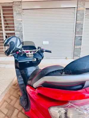 Yamaha 2019 Red