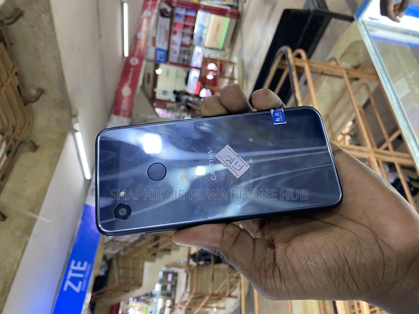 Kyocera Gratina 32 GB Black
