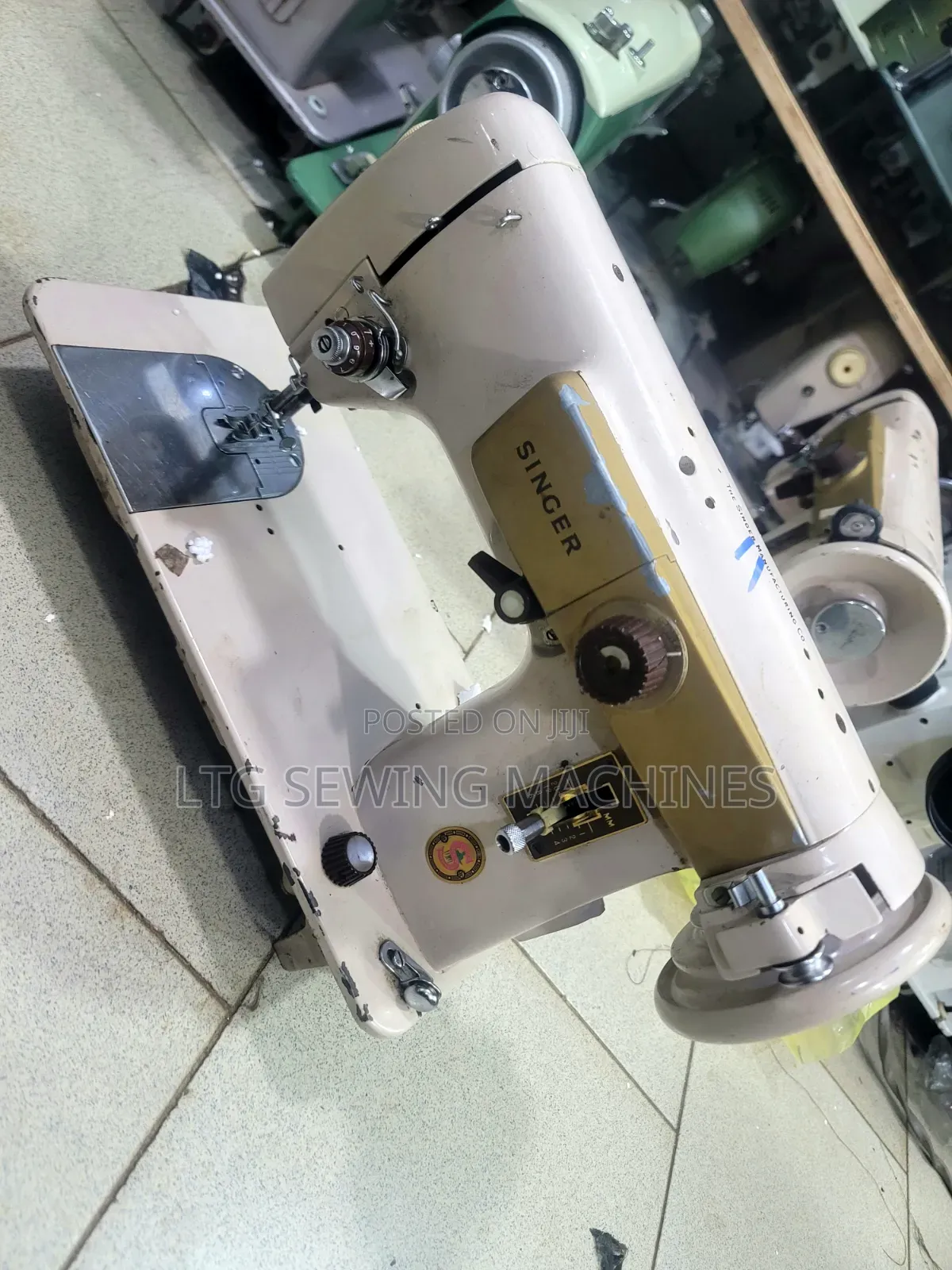 Singer Zigzager Sewing Machine