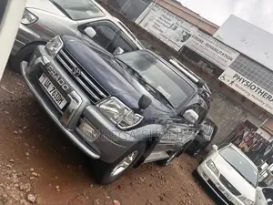 Toyota Land Cruiser Prado 2000 Blue