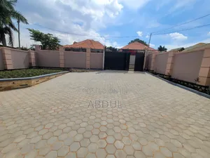 4bdrm Bungalow in Nsawo Estate, Kira for sale