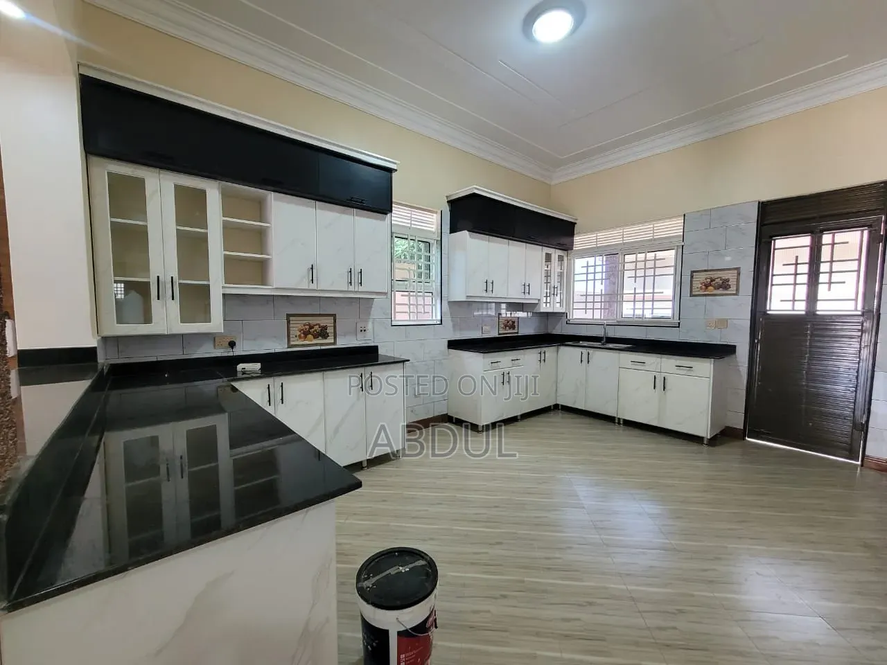 4bdrm Bungalow in Nsawo Estate, Kira for sale