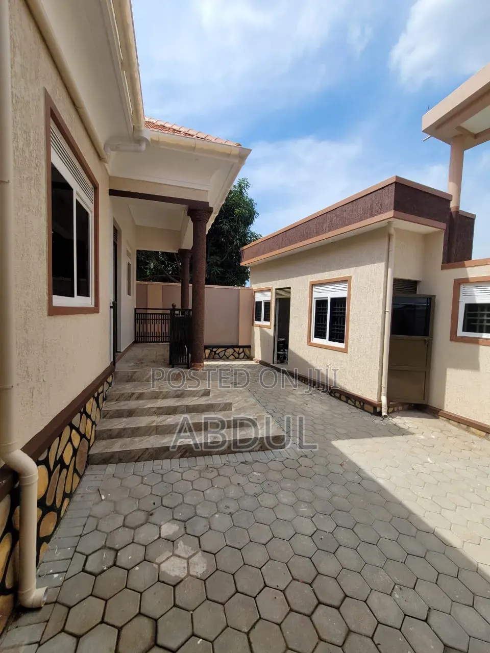 4bdrm Bungalow in Nsawo Estate, Kira for sale